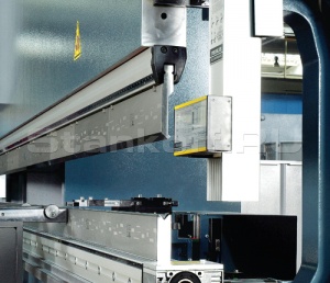 gKn7kN9UqM.jpg