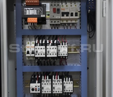 V9jcCGKemV.jpg