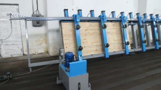 Пресс гидравлический для склеивания бруса SL200-6GRP в работе
