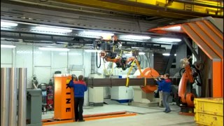 KUKA robot brings flexibility to laser welding - Обзор Kuka